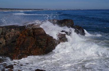 Surf breaking on the Marginal Way Surf breaking on the Marginal Way